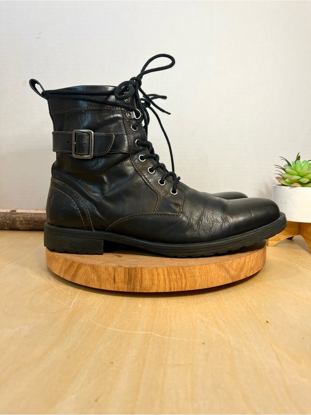 Aston Grey | Rockcastle 2 Combat Boots in Black Leather Size 10.5